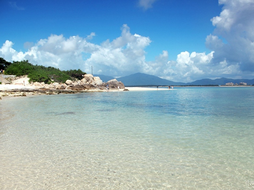 蜈支洲島